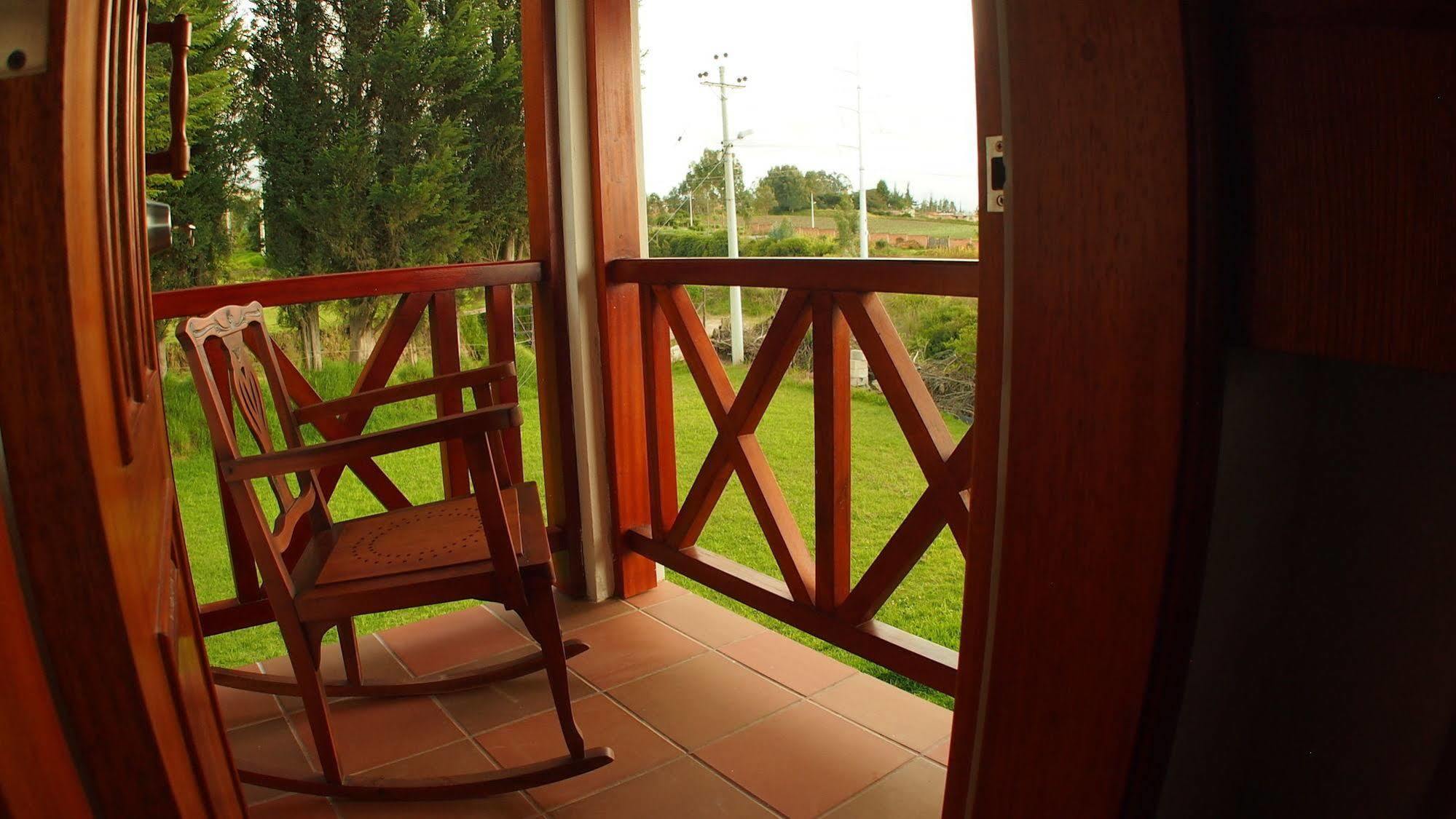 Posada Mirolindo Quito Buitenkant foto